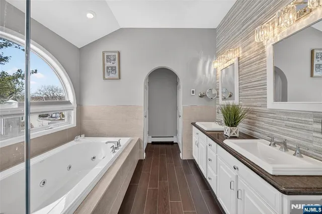 $925,000 | 90 Birchwood Terrace, Wayne, NJ 07470