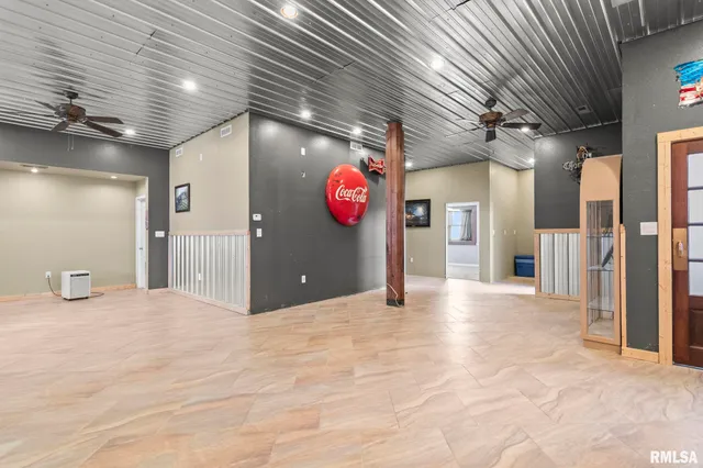 $289,900 | 240 North Washington Street, Taylorville, IL 62568