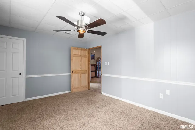 $289,900 | 240 North Washington Street, Taylorville, IL 62568