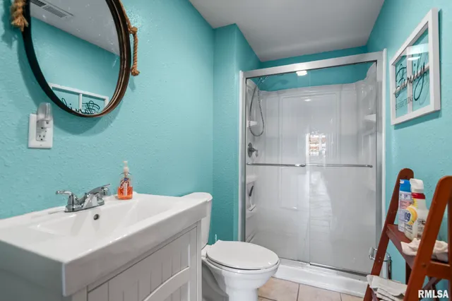 $289,900 | 240 North Washington Street, Taylorville, IL 62568