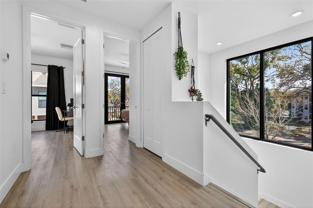 8706 Palm Ranches Place Tampa, FL 33614 - Photo 18 of 23