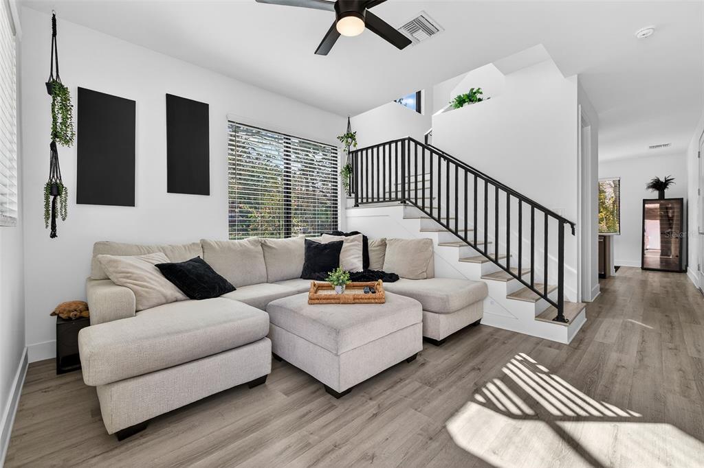 8706 Palm Ranches Place Tampa, FL 33614 - Photo 5 of 23