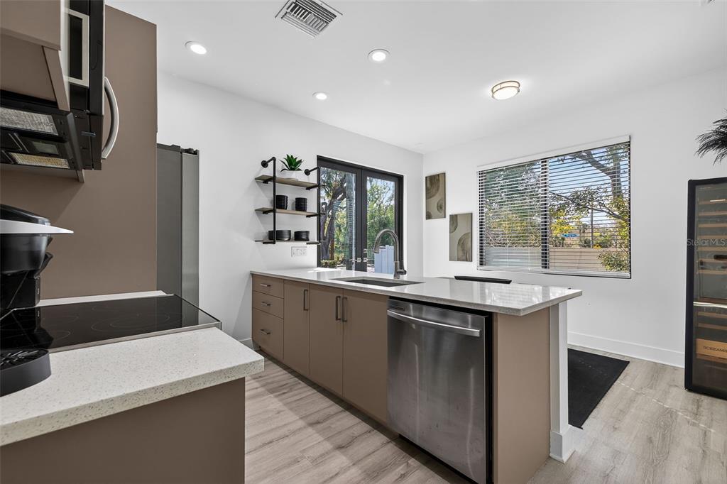 8706 Palm Ranches Place Tampa, FL 33614 - Photo 8 of 23