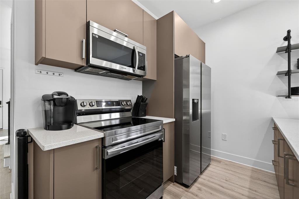 8706 Palm Ranches Place Tampa, FL 33614 - Photo 9 of 23