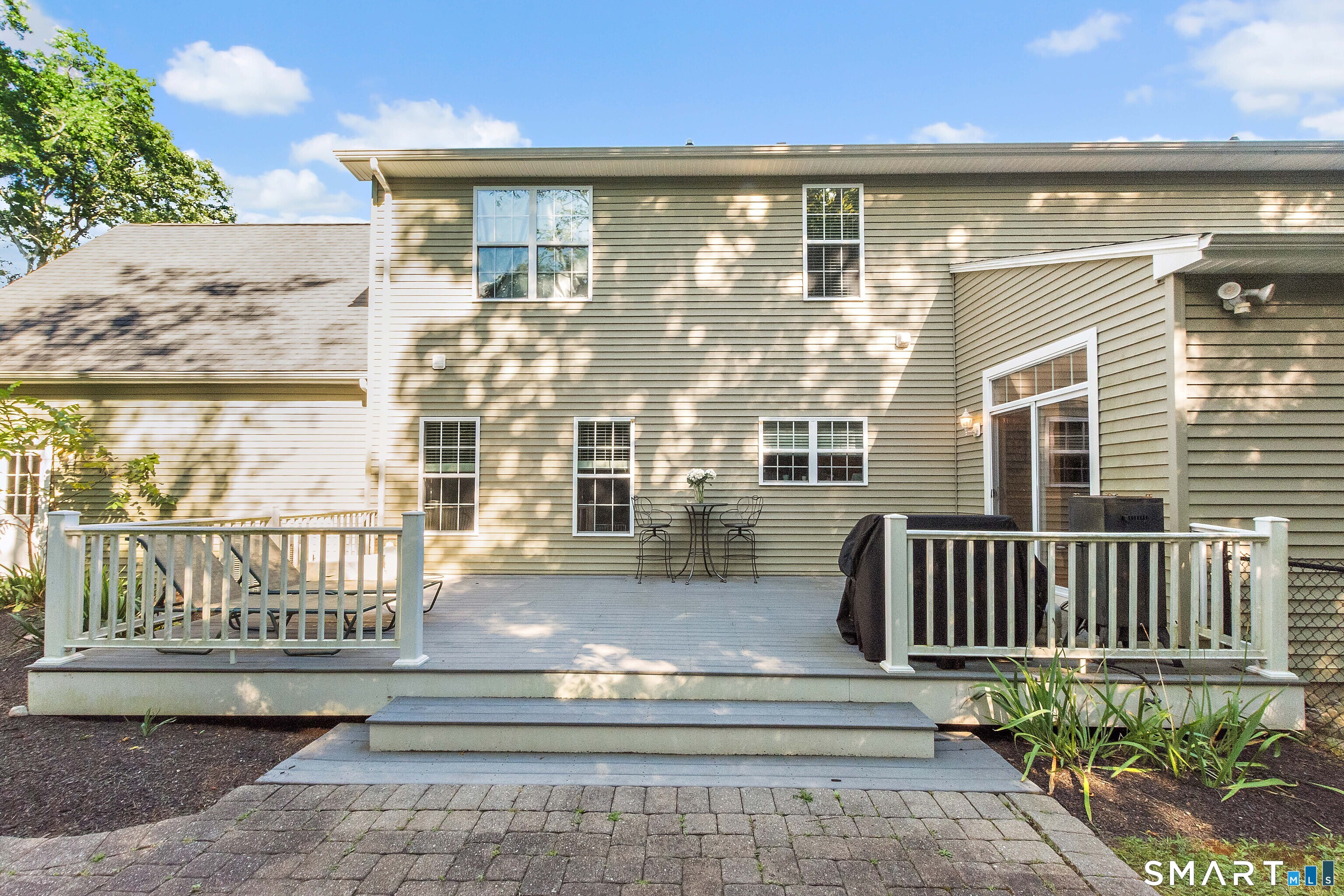152 New London Road Groton, CT 06340 - Photo 5 of 38 Gallery Image 5