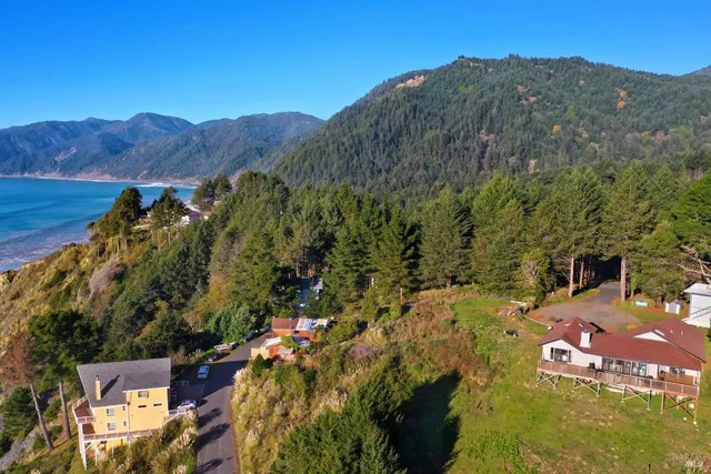 $85,000 | 19 Seaview Point, Whitethorn, CA 95589