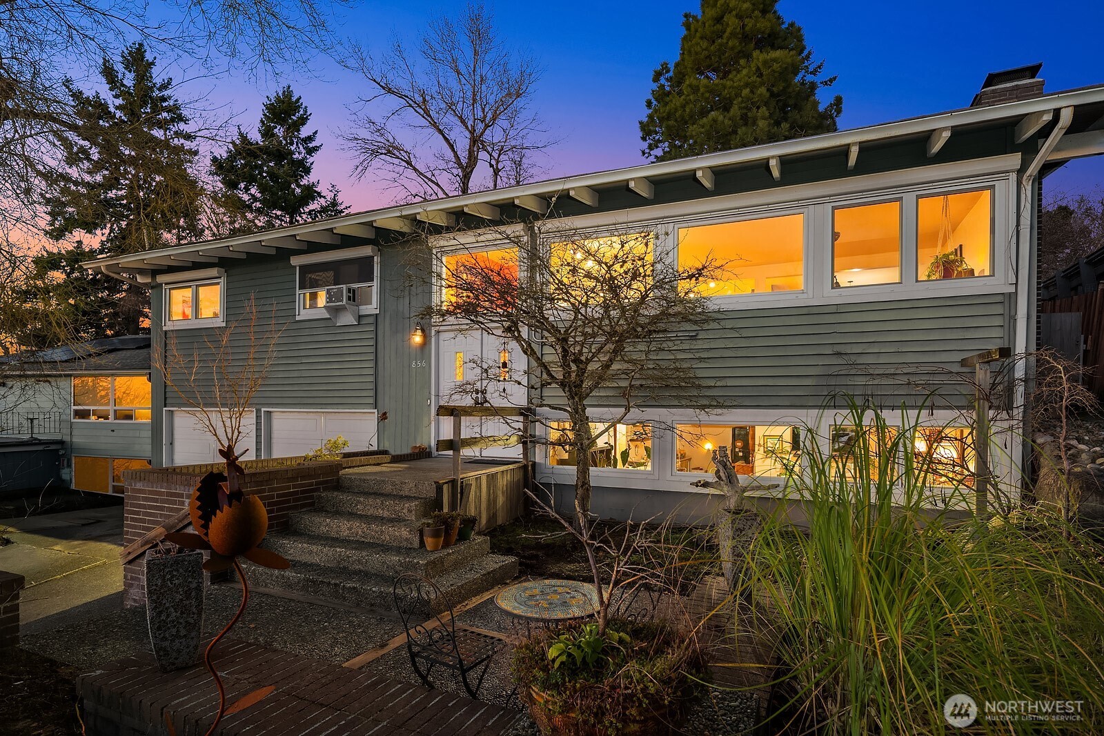 856 Stetson Avenue Kent, WA 98031 - Photo 3 of 39 a backyard of a house with seating space