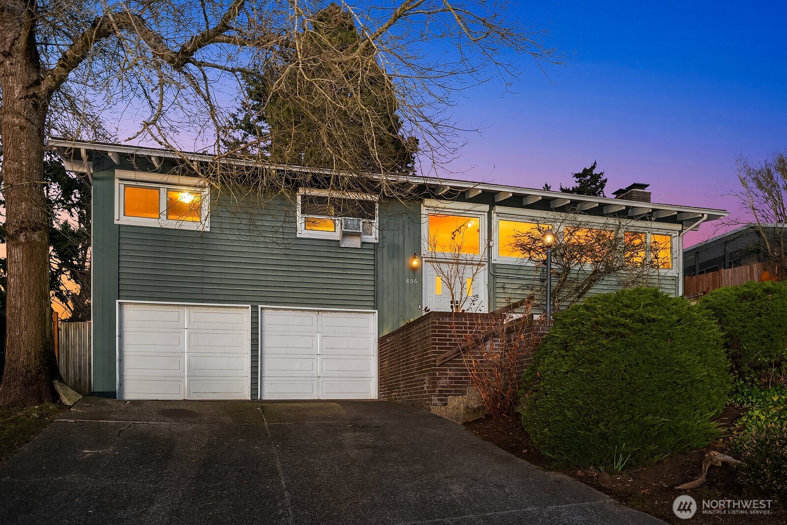 856 Stetson Avenue Kent, WA 98031 - Photo 39 of 39 a front view of a house with a yard