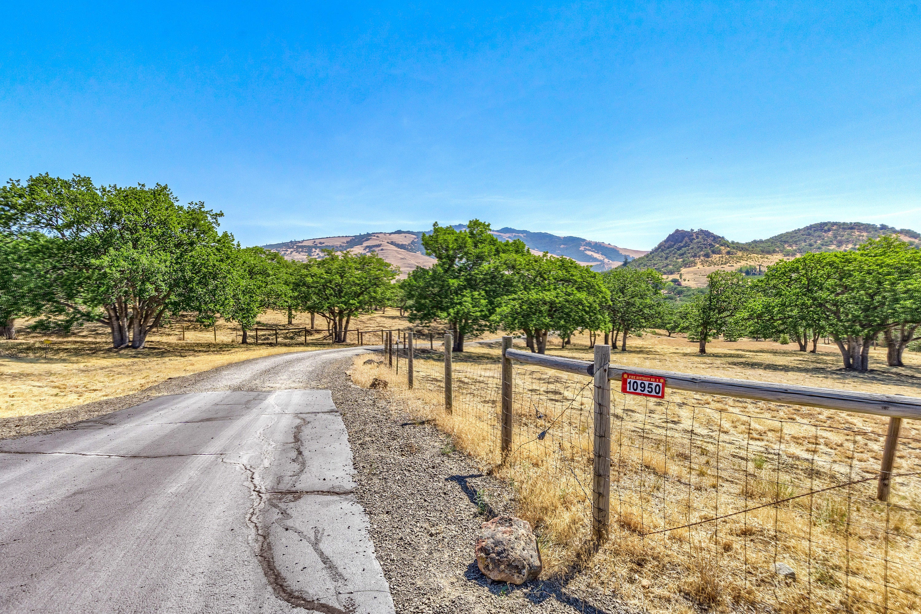 10950 Corp Ranch Road Ashland, OR 97520 - Photo 56 of 64 CRR(20)