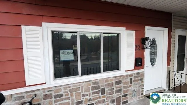 $1,300 | 72 East Bacon Street, Palo Alto, PA 17901