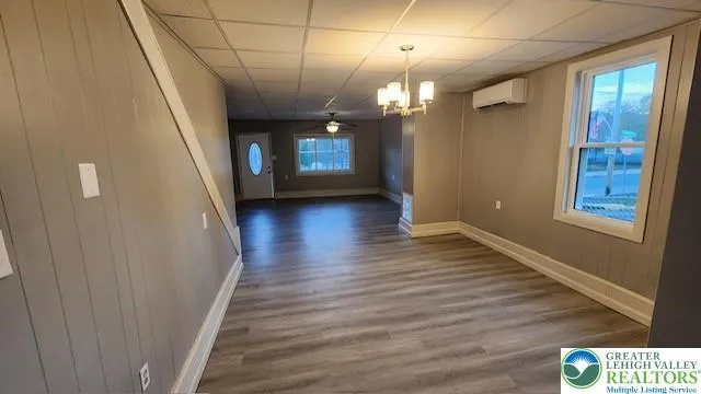 $1,300 | 72 East Bacon Street, Palo Alto, PA 17901