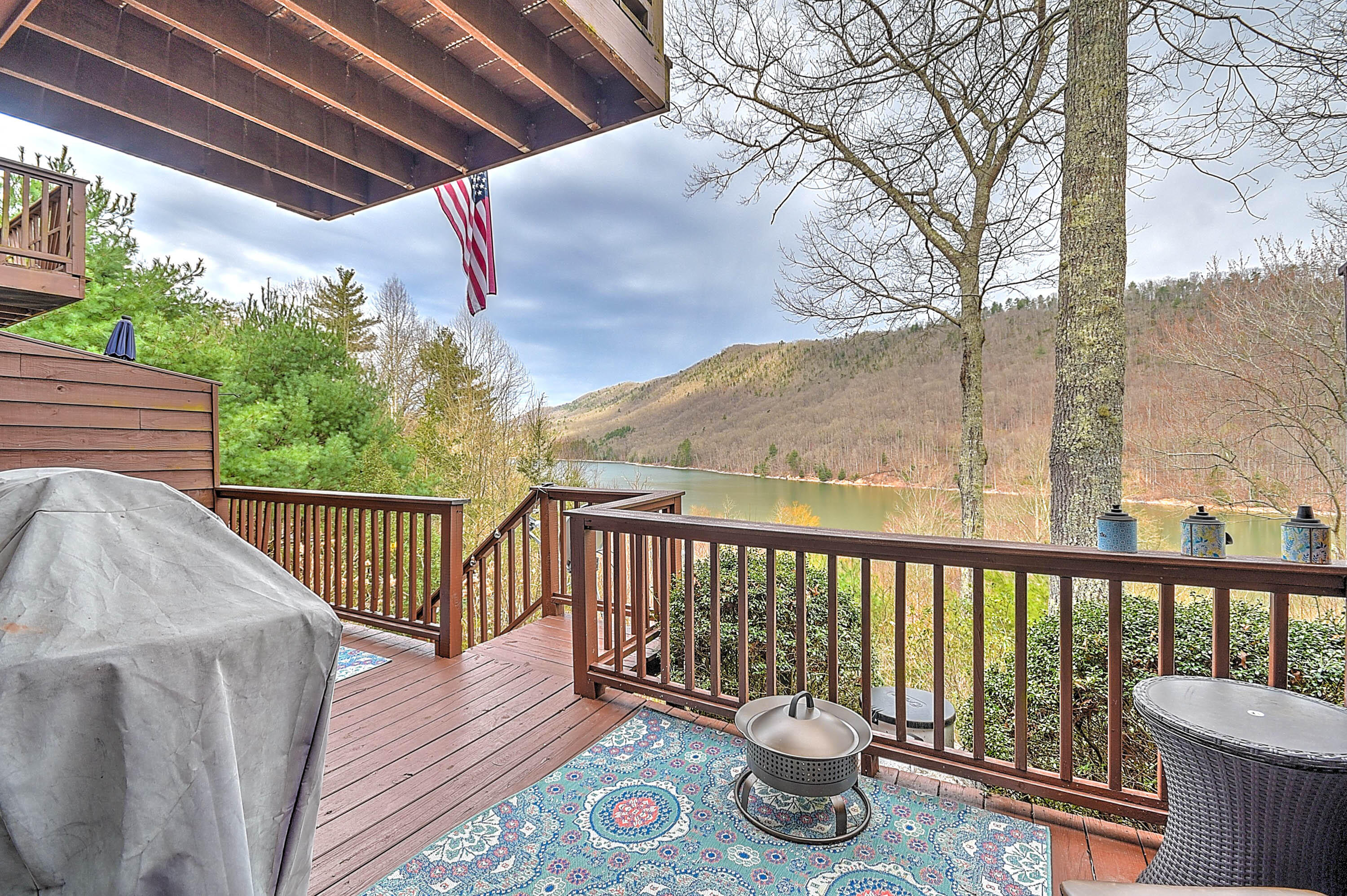 137 Lakeview Terr, Unit 137 Butler, TN 37640 - Photo 6 of 58 Terrace-5