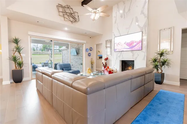 $850,000 | 409 Wood Duck Drive, Sunnyvale, TX 75182