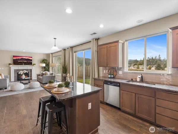 $650,000 | 17910 121st Street East, Bonney Lake, WA 98391