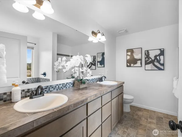 $650,000 | 17910 121st Street East, Bonney Lake, WA 98391