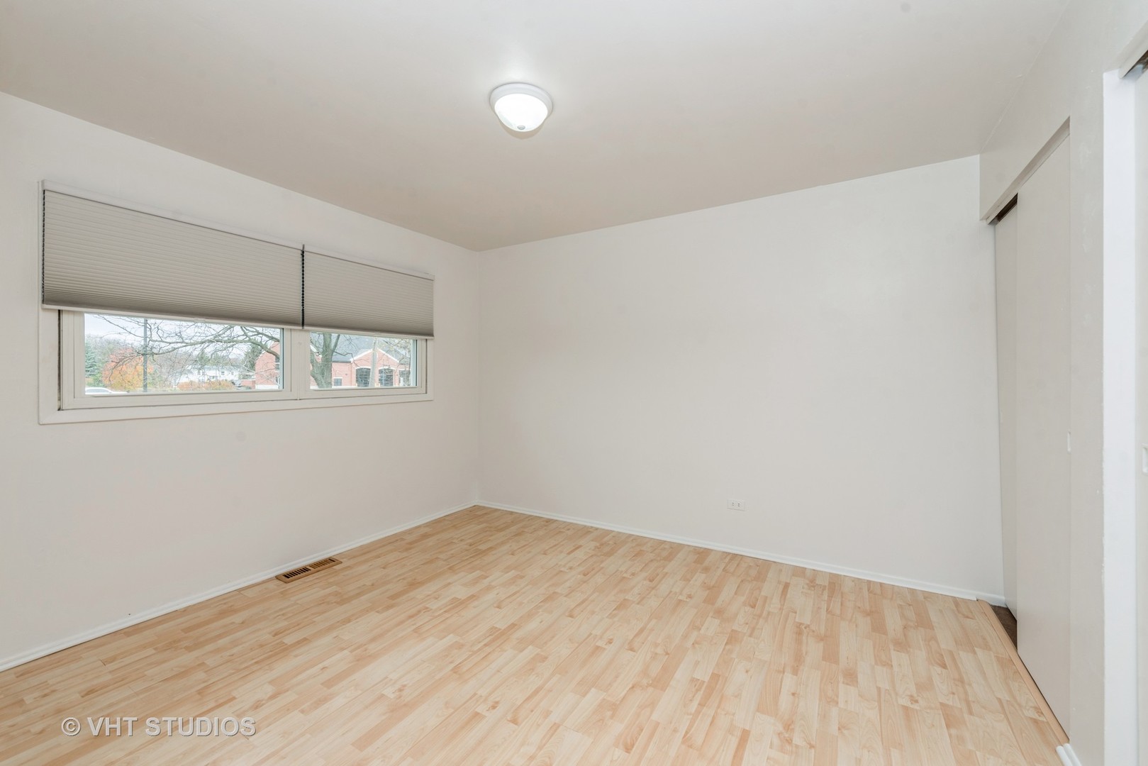 6804 Valley View Road Hanover Park, IL 60133 - Photo 6 of 15 Gallery Image 6