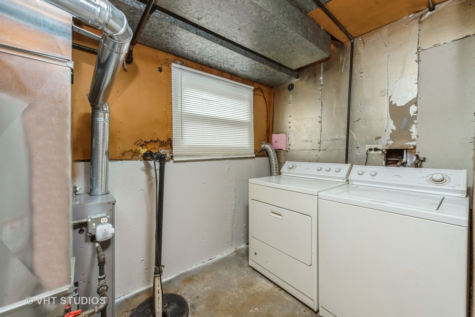 6804 Valley View Road Hanover Park, IL 60133 - Photo 8 of 15 Gallery Image 8