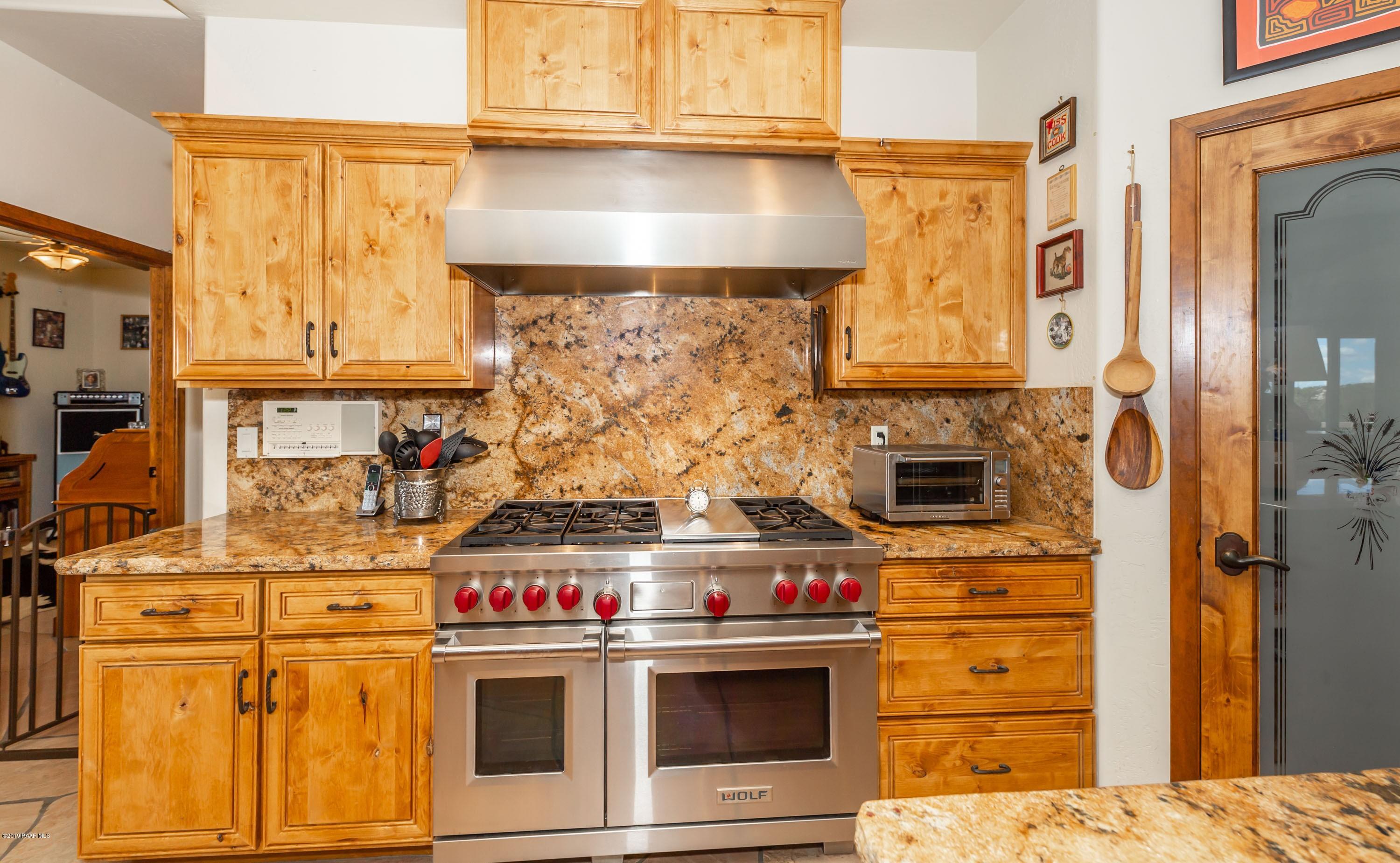 4355 Friendly Meadow Road Prescott, AZ 86305 - Photo 21 of 46 Wolf 6 burner