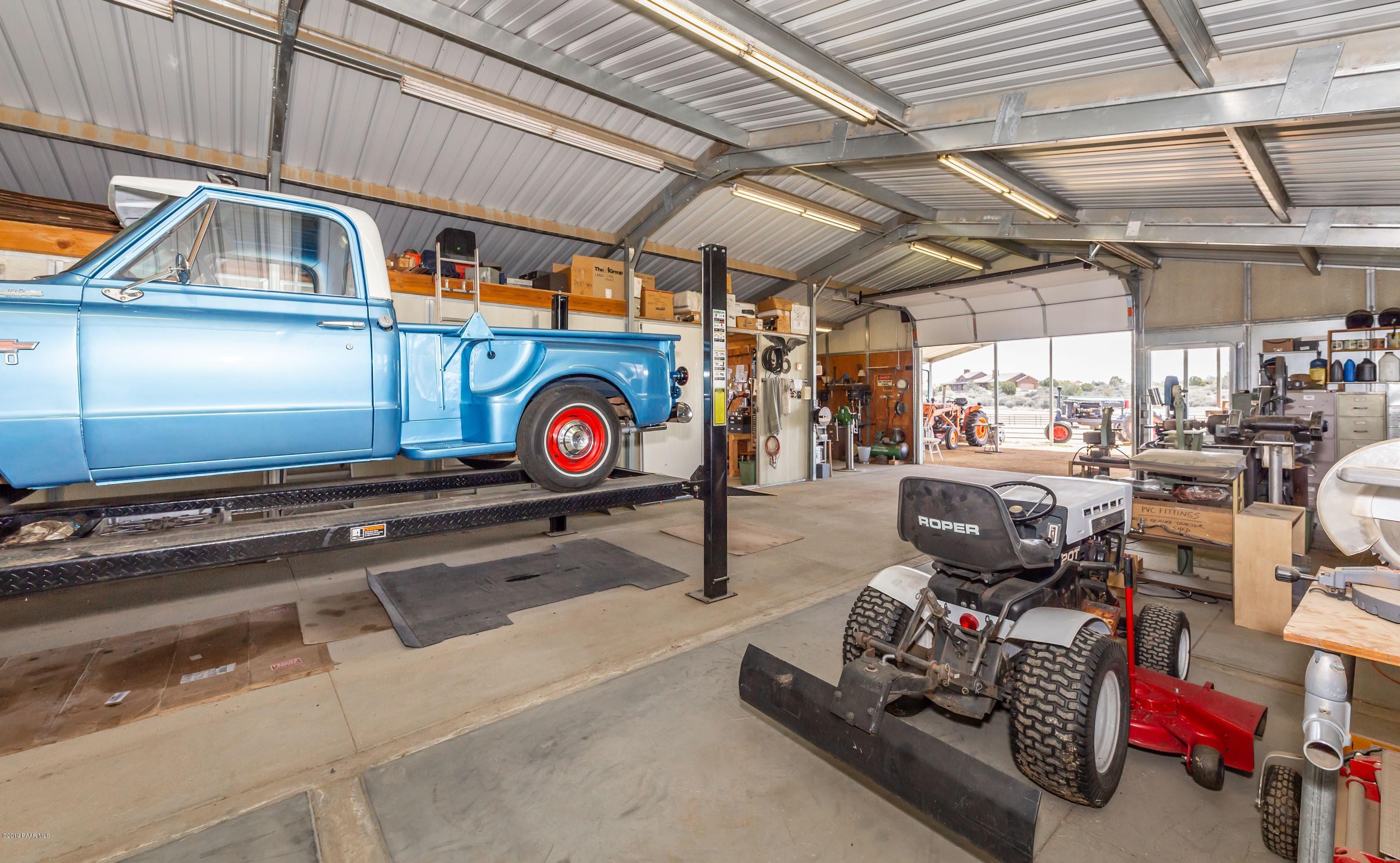 4355 Friendly Meadow Road Prescott, AZ 86305 - Photo 43 of 46 Car lift
