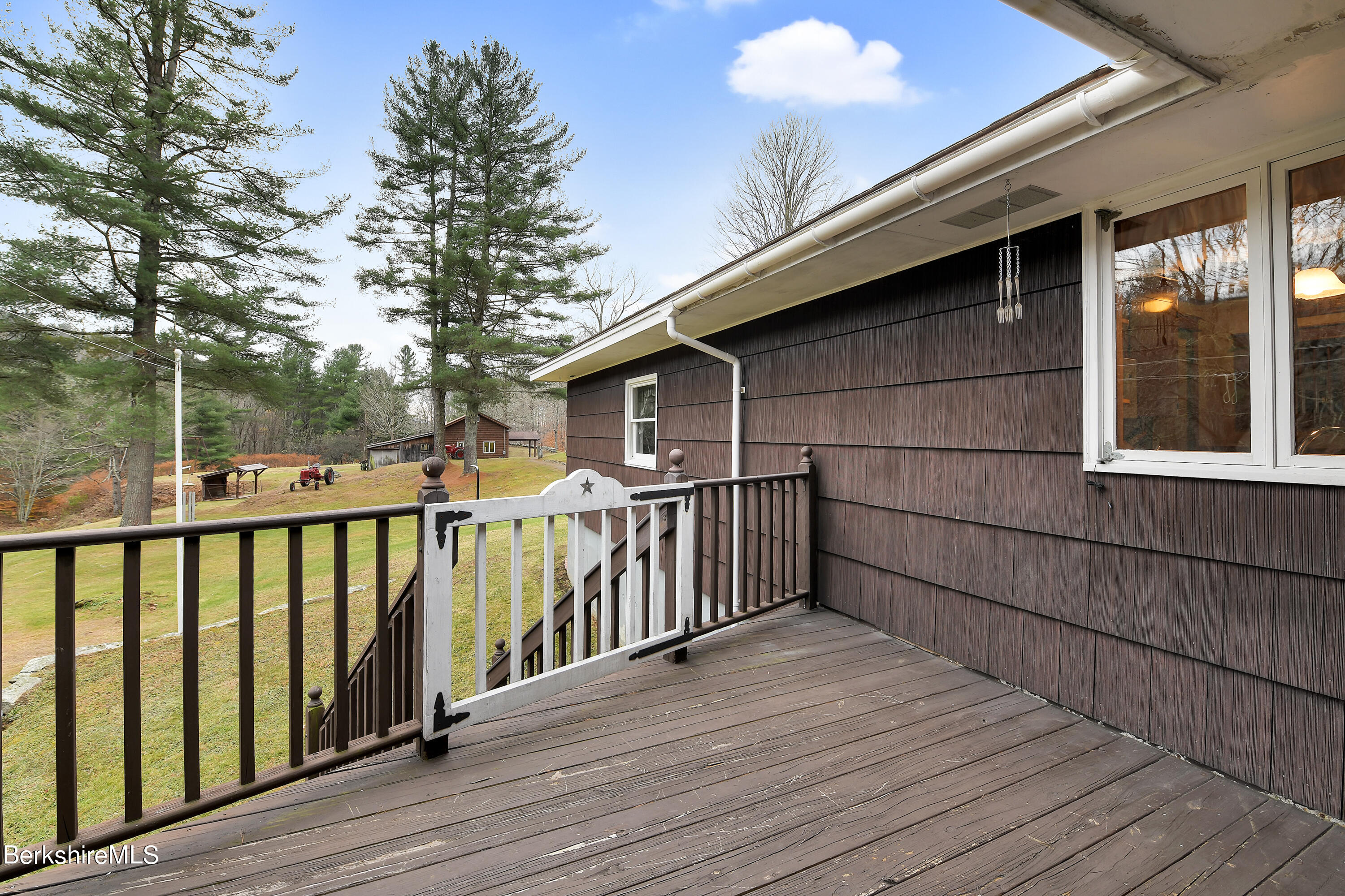 100 Town Hill Road Middlefield, MA 01011 - Photo 34 of 76 24-Back-Porch