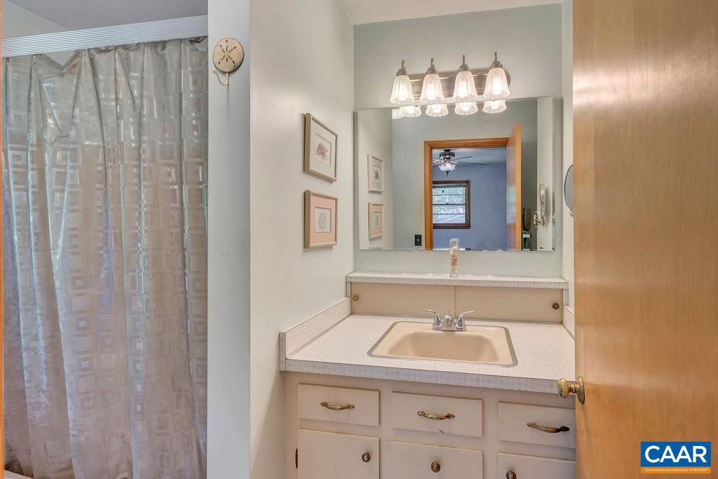 1691 Milton Road Charlottesville, VA 22902 - Photo 17 of 33 Gallery Image 17