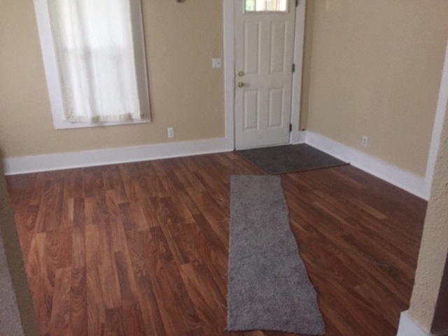 4225 Pengelly Road Flint, MI 48507 - Photo 14 of 27 31393368-13.JPG