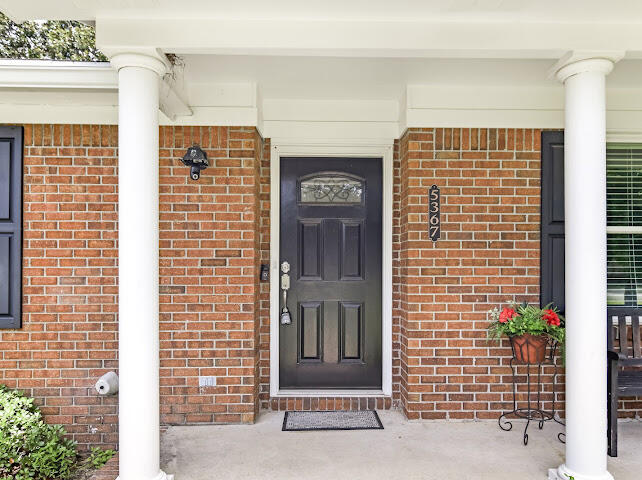5367 Constitution Road Crestview, FL 32539 - Photo 2 of 16 Front Door