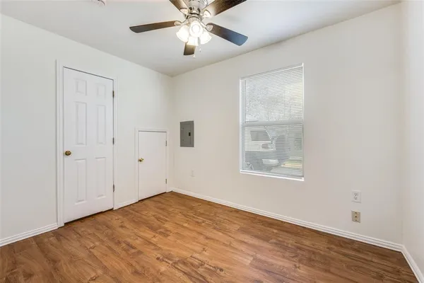 $1,650 | 812 Driftwood Drive, Shady Shores, TX 76208