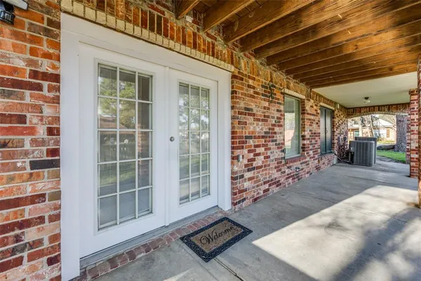 $1,650 | 812 Driftwood Drive, Shady Shores, TX 76208