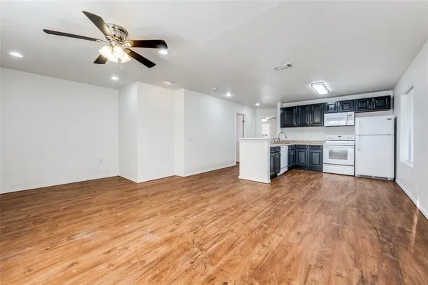 $1,650 | 812 Driftwood Drive, Shady Shores, TX 76208