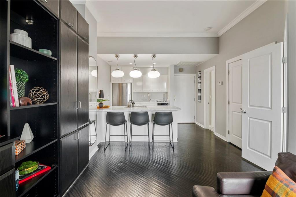 4545 Wornall Road, Unit LE4 Kansas City, MO 64111 - Photo 7 of 30