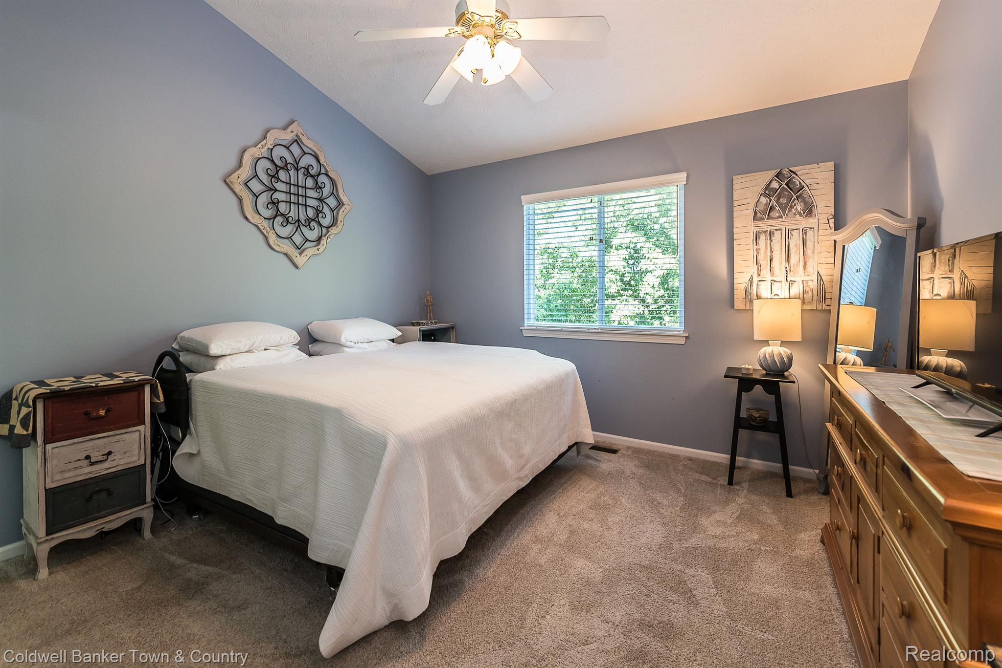 982 Spirea Howell, MI 48843 - Photo 20 of 34 Gallery Image 20