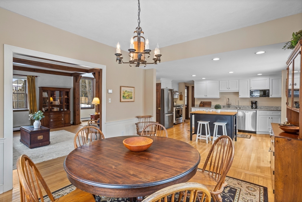 321 North Road Bedford, MA 01730 - Photo 11 of 41