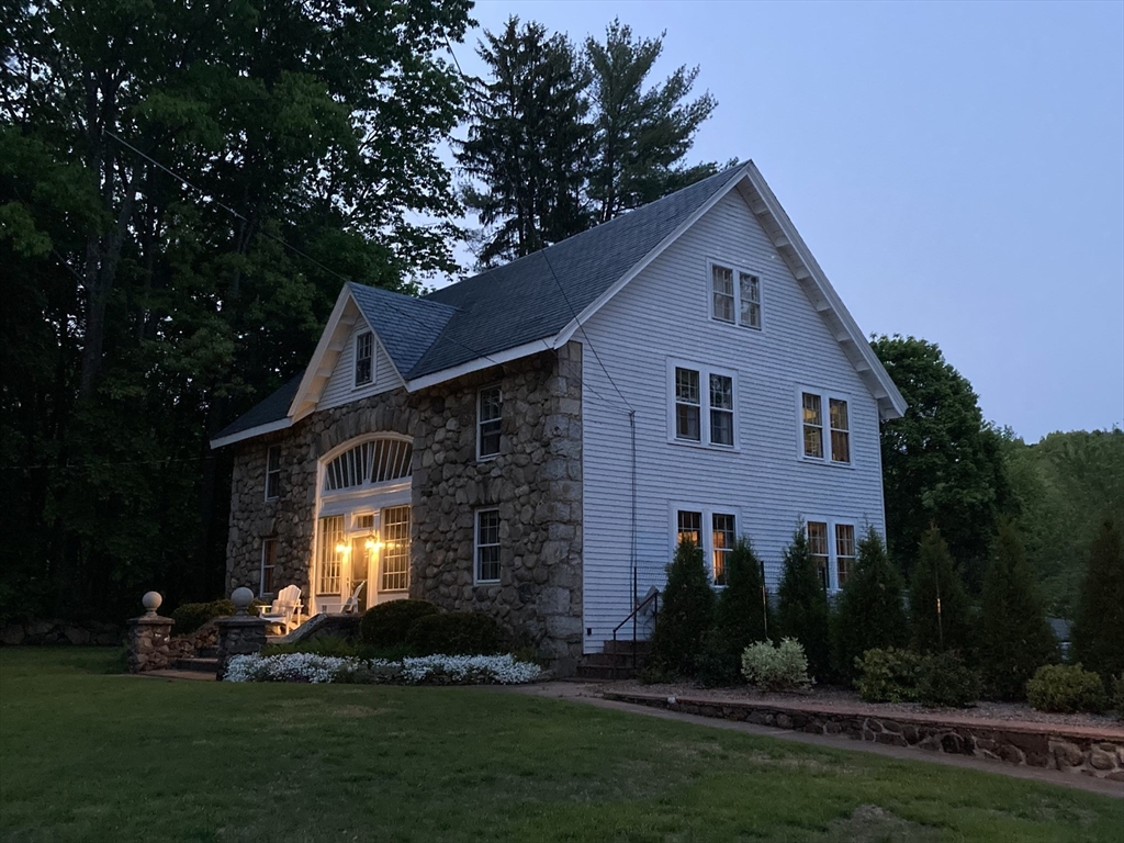 321 North Road Bedford, MA 01730 - Photo 2 of 41