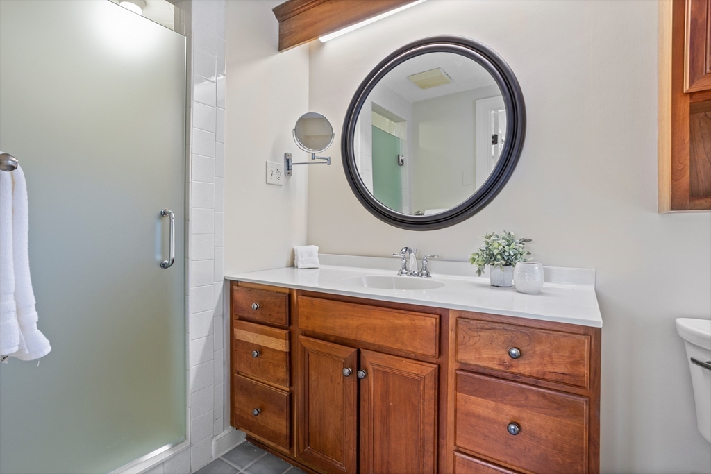 321 North Road Bedford, MA 01730 - Photo 25 of 41