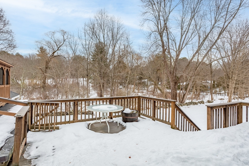 321 North Road Bedford, MA 01730 - Photo 35 of 41