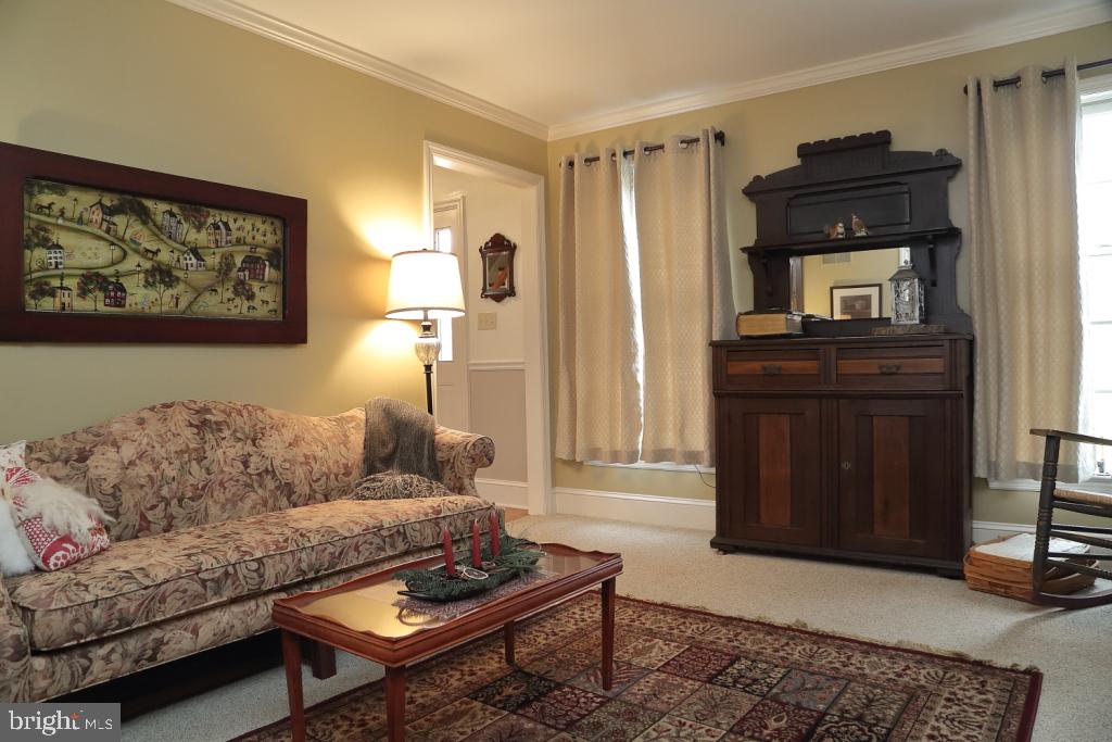 15 Field Lane Lititz, PA 17543 - Photo 7 of 39