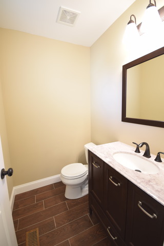801 South Addison Avenue, Unit 801 Lombard, IL 60148 - Photo 11 of 22