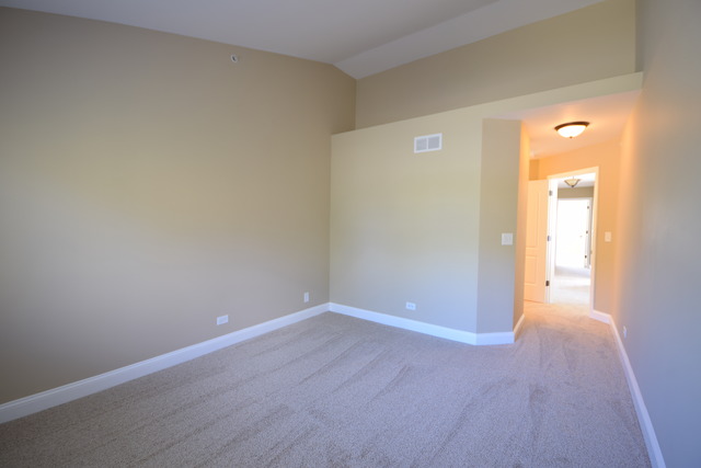 801 South Addison Avenue, Unit 801 Lombard, IL 60148 - Photo 13 of 22