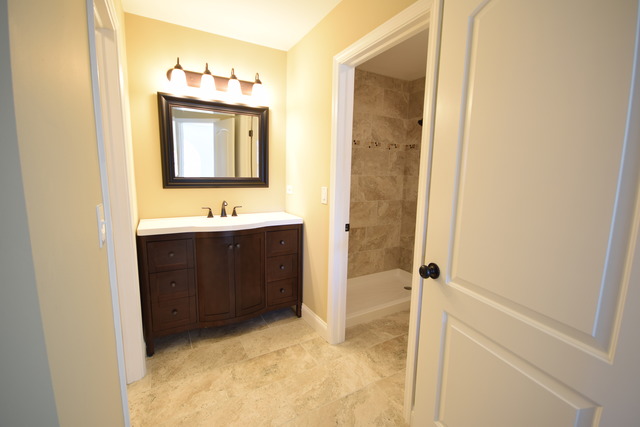 801 South Addison Avenue, Unit 801 Lombard, IL 60148 - Photo 14 of 22