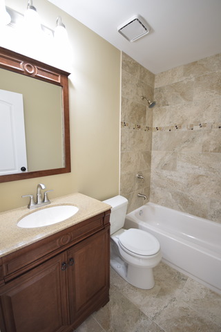 801 South Addison Avenue, Unit 801 Lombard, IL 60148 - Photo 18 of 22