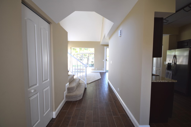 801 South Addison Avenue, Unit 801 Lombard, IL 60148 - Photo 2 of 22