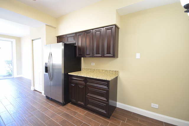 801 South Addison Avenue, Unit 801 Lombard, IL 60148 - Photo 6 of 22