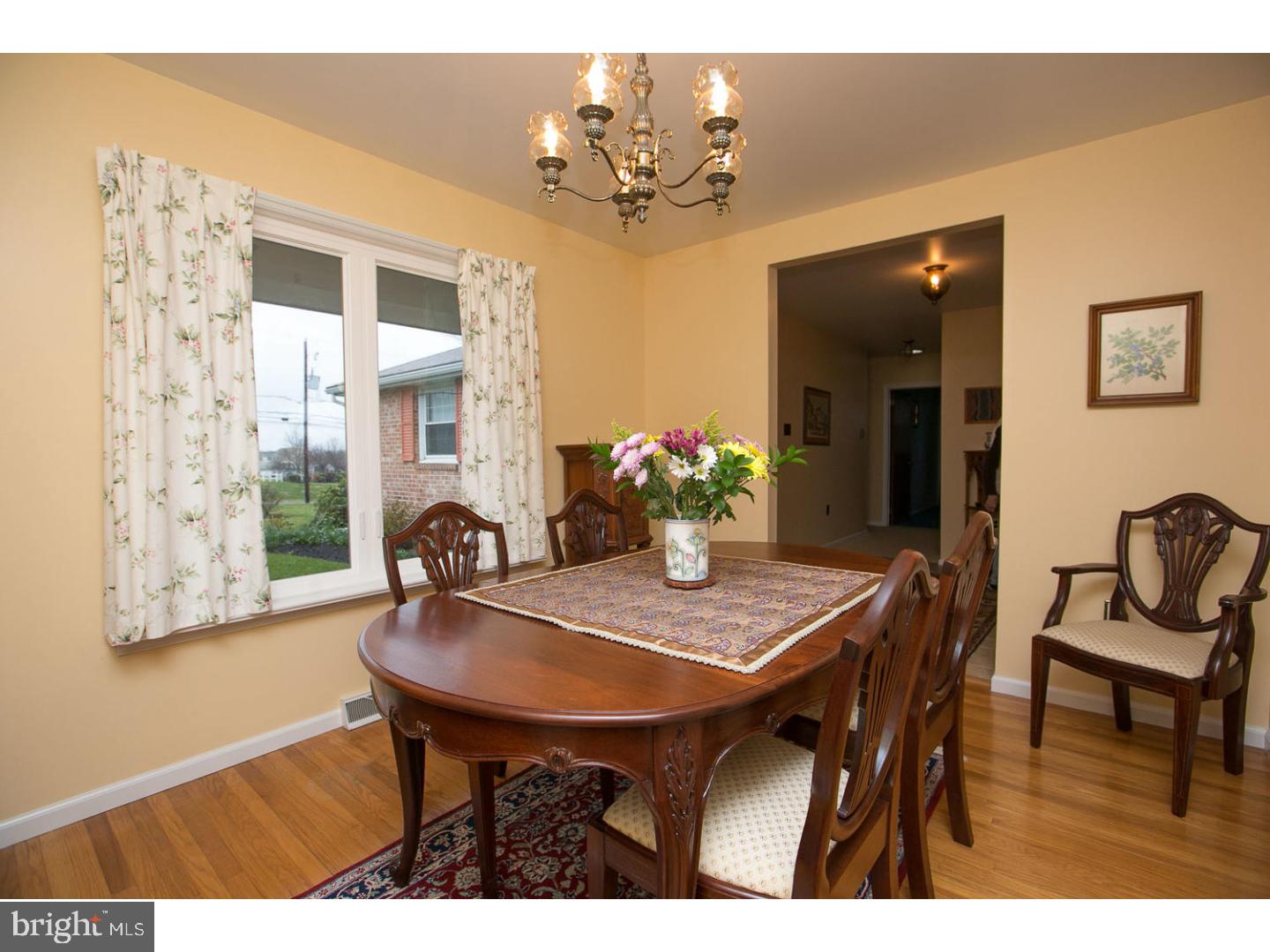 176 Kinsey Road Harleysville, PA 19438 - Photo 4 of 20 Dining Room