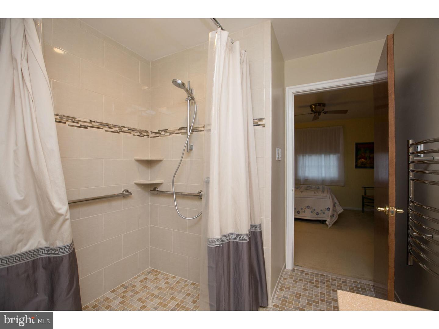 176 Kinsey Road Harleysville, PA 19438 - Photo 10 of 20 Master Bathroom