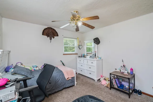 $250,000 | 113 Circle Drive, Rockwood, TN 37854