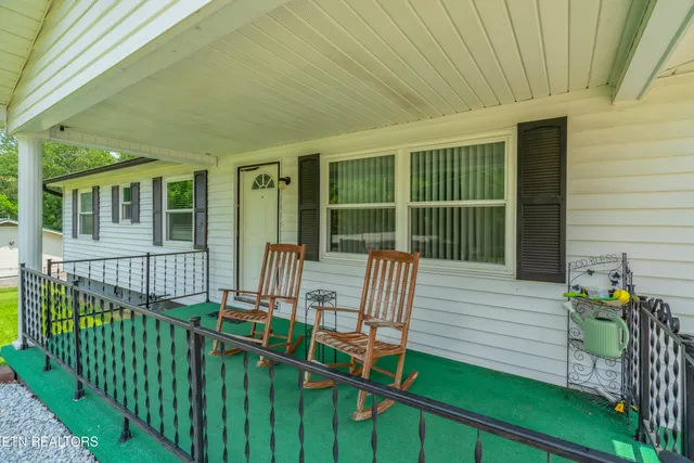 $250,000 | 113 Circle Drive, Rockwood, TN 37854