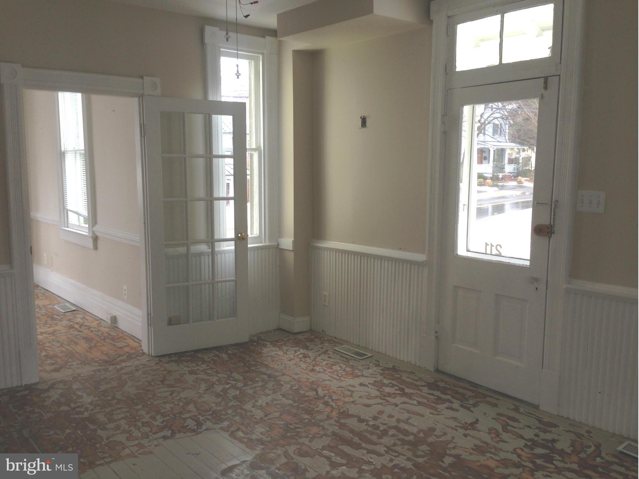 211 Edwards Ferry Road Northeast Leesburg, VA 20176 - Photo 11 of 27 Dining Room