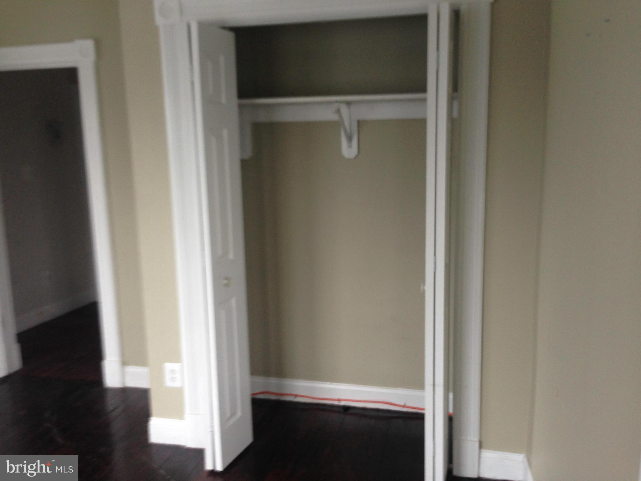 211 Edwards Ferry Road Northeast Leesburg, VA 20176 - Photo 16 of 27 Bedroom (Master)