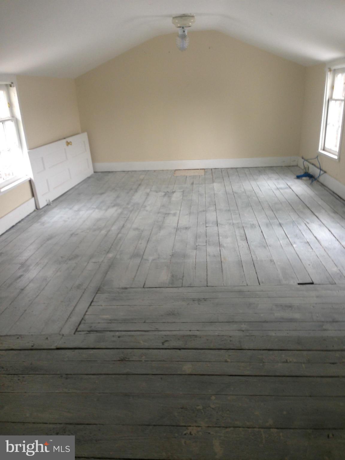 211 Edwards Ferry Road Northeast Leesburg, VA 20176 - Photo 22 of 27 View